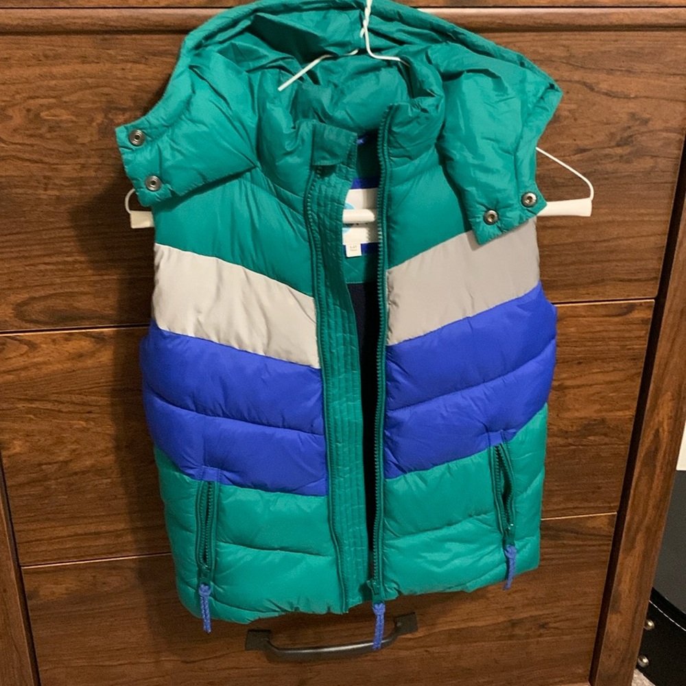 Mini Boden Puffy hooded vest (5-6Y)